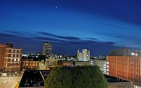 Paramount City View