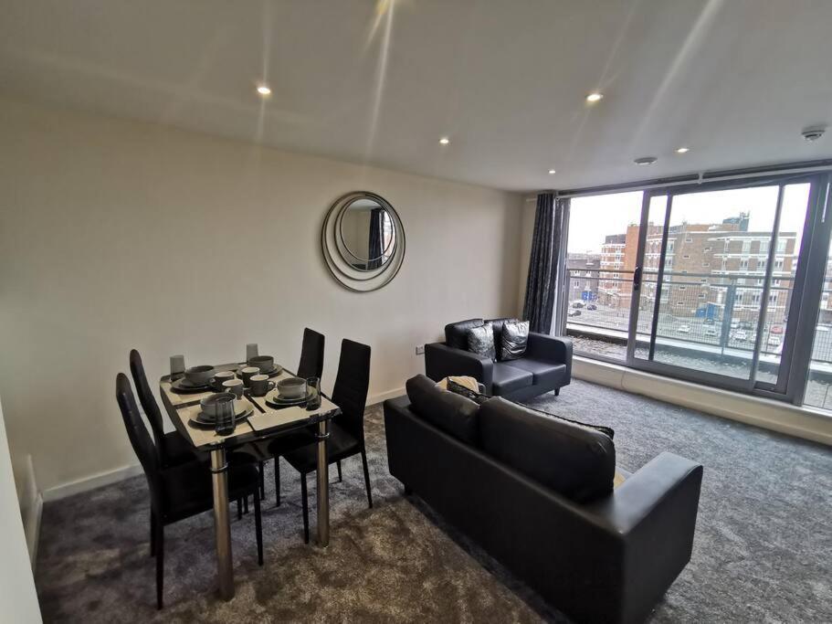 Paramount City View Swindon Exterior photo