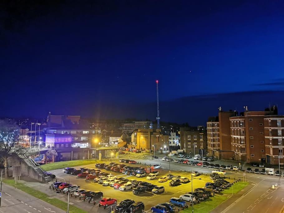 Paramount City View Swindon Exterior photo